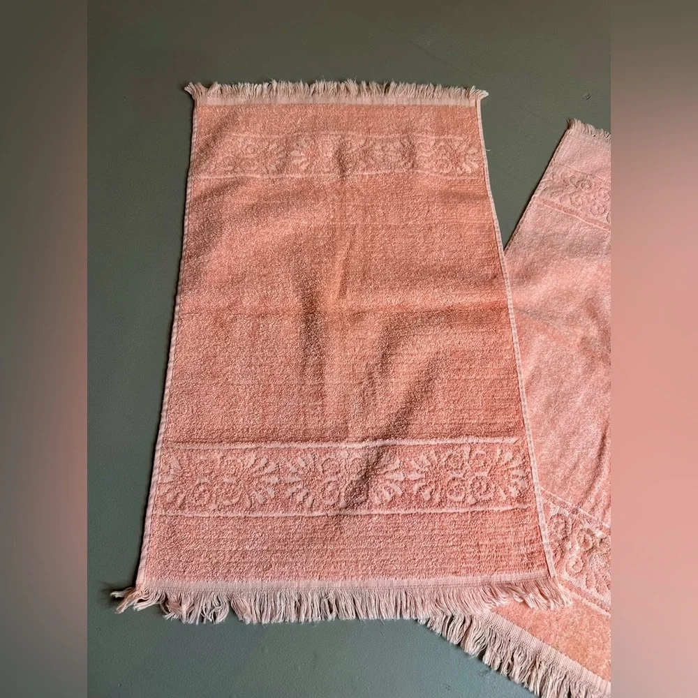 Vintage Cannon Pink Fringed Hand Towels Set of 2 Floral Border Made in USA